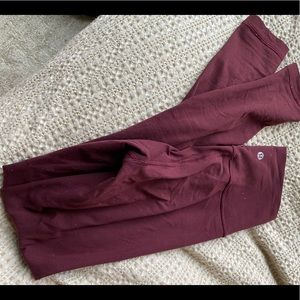 Lululemon Wunder Under Pant in Maroon - Size 4